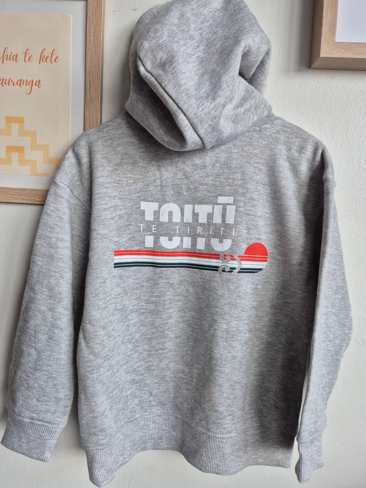 6y - BNWT Pūrākau Pono Hoodie