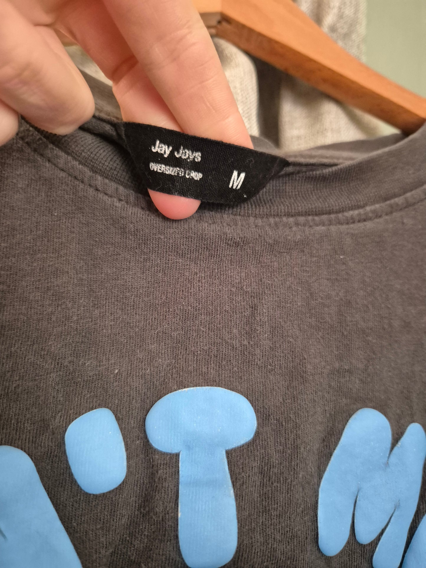 M Women's  - JayJays Crop Tee