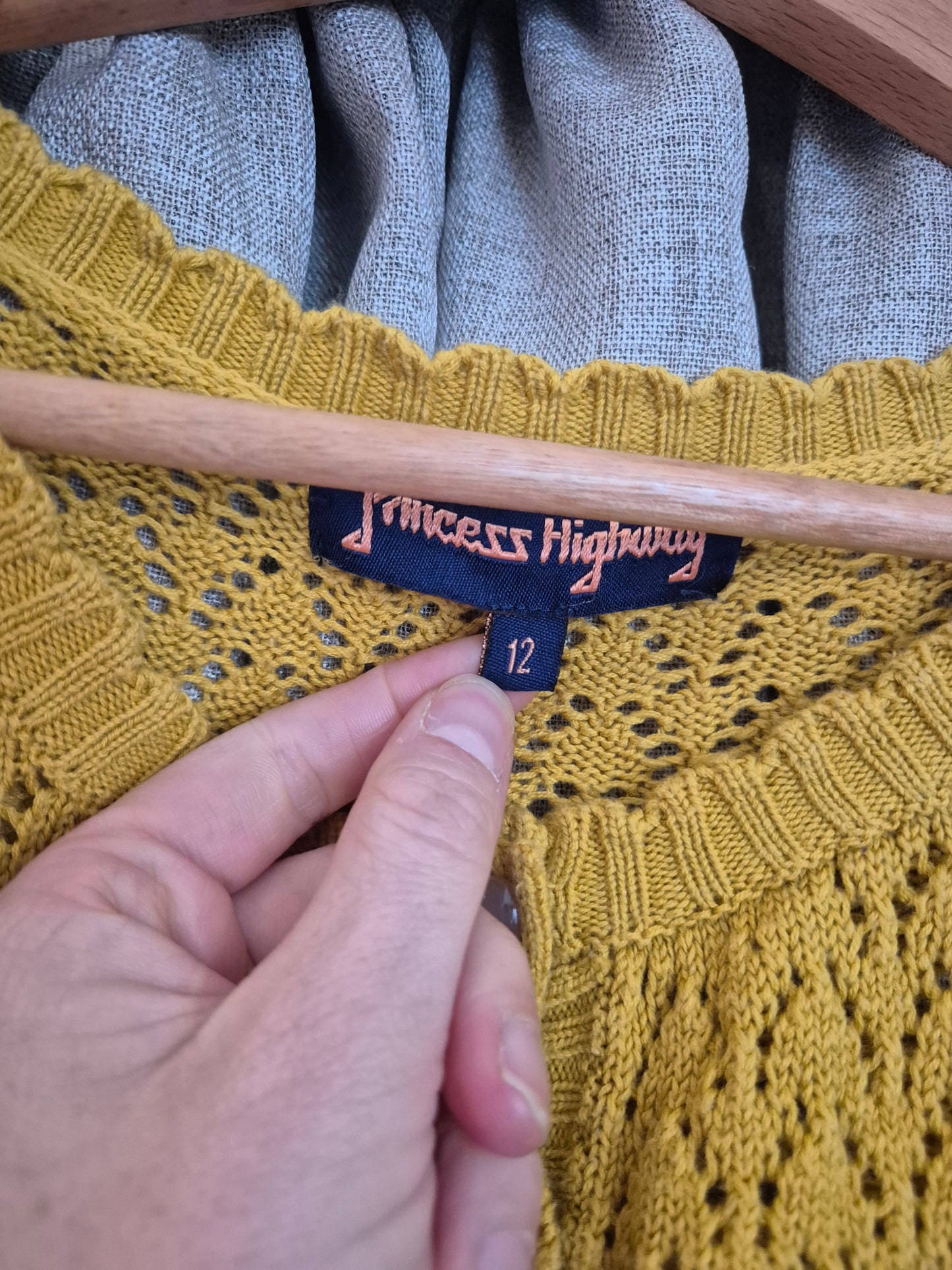 12 Women's  - Princess Highway Knit Top